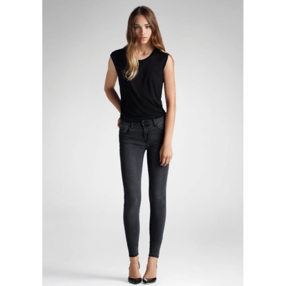 J Brand 620 Mid Rise Super Skinny Jeans in Black Diam  26